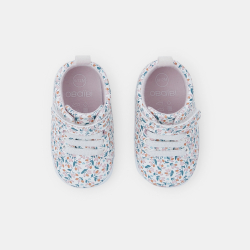 حذاء رياضي من القماش برسوم،...